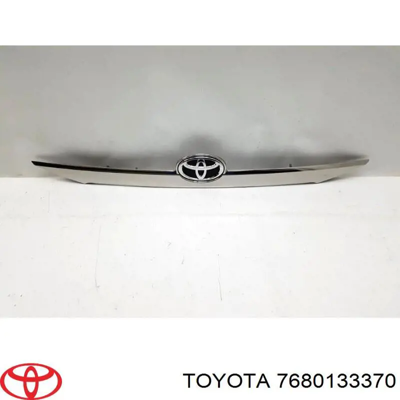 7680133370 Toyota Накладка на кришку багажника