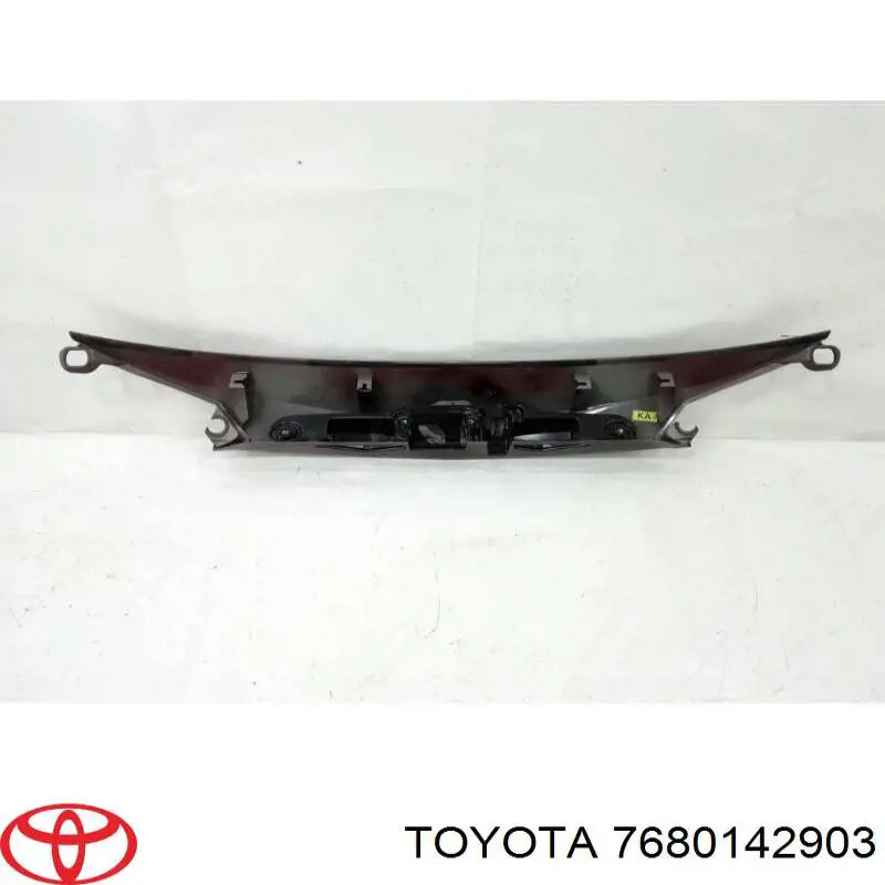 7680142903 Toyota Накладка задніх 3-х/5-х дверей