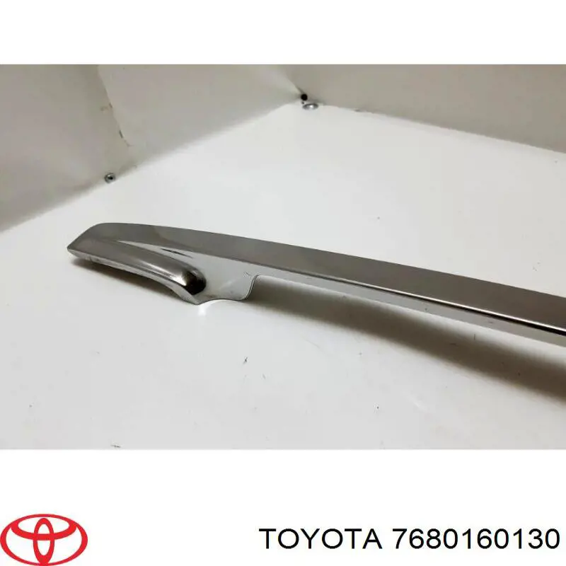 Накладка задньої 3-й/5-й двері Toyota 7680160130 ціна, від  USD