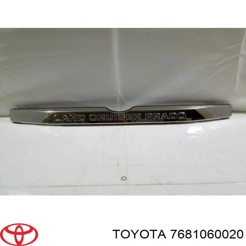 Накладка двері багажника Toyota 7681060020 ціна, від 61.92 USD