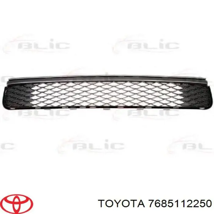 Купити 7685112250 Toyota Нижня накладка на передній бампер