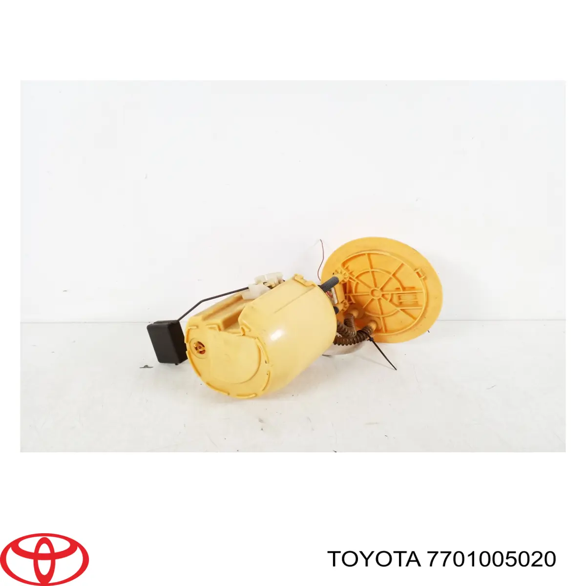 Купити 7701005020 Toyota 