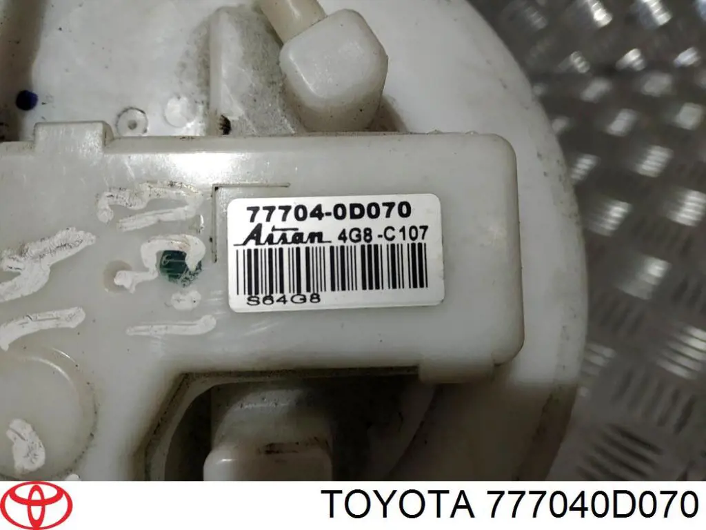 Модуль паливного насосу, з датчиком рівня палива Toyota Yaris (P13) (Тойота Яріс)