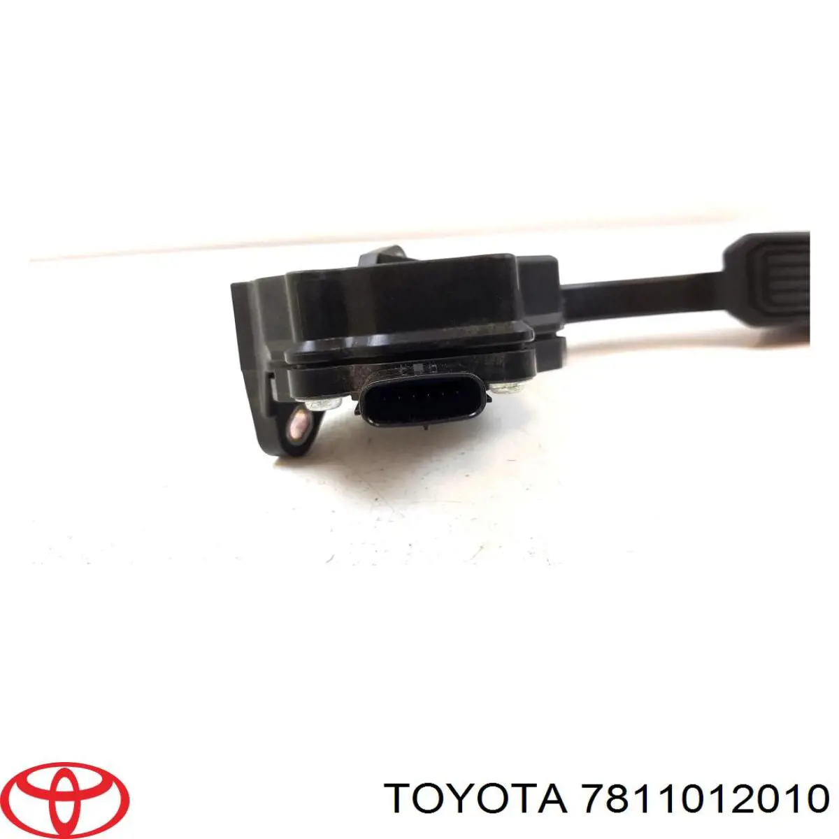 7811012010 Toyota педаль газу (акселератора)