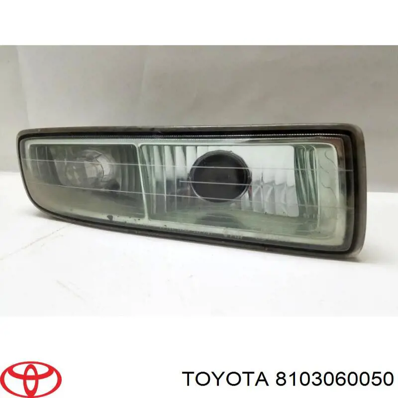 Купити 8103060051 Toyota Туманка права