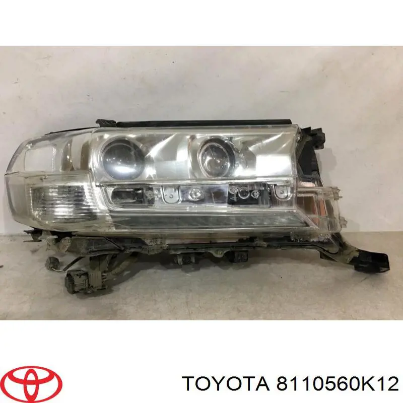 Основна фара - вставка Toyota 8110560K12 ціна, від 1140.24 USD
