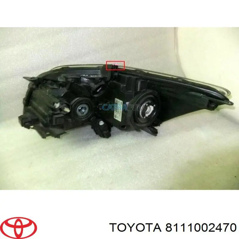 8111002470 Toyota Фара правая