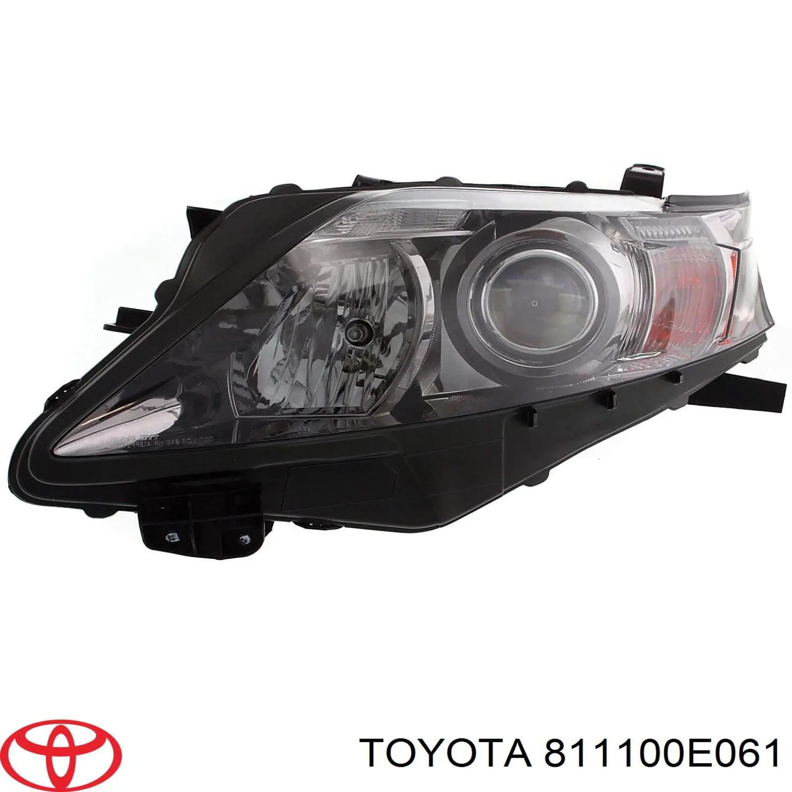 811100E061 Toyota Фара правая