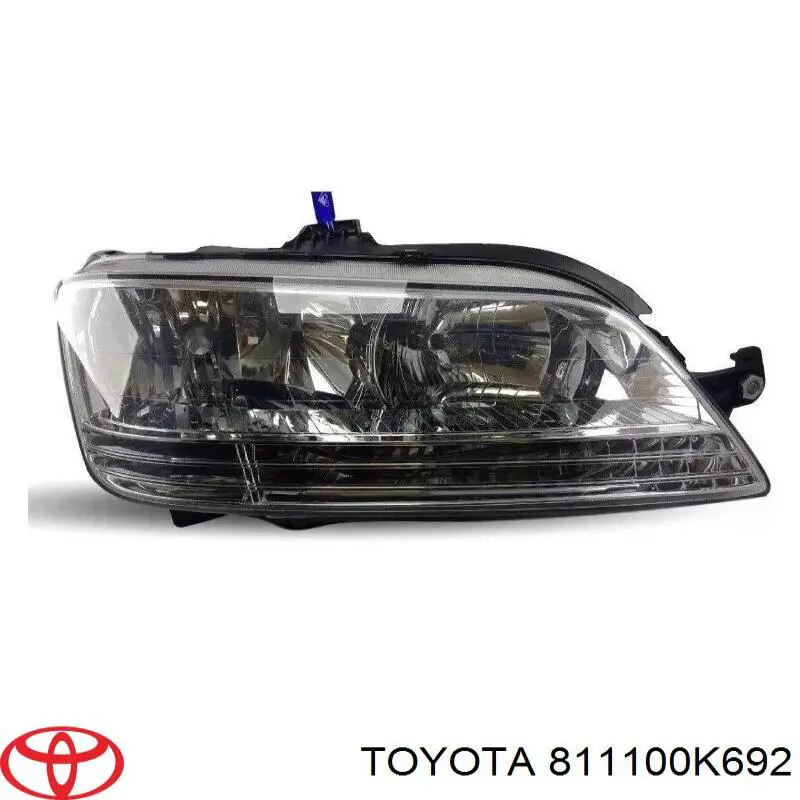 811100K692 Toyota Основна фара - вставка