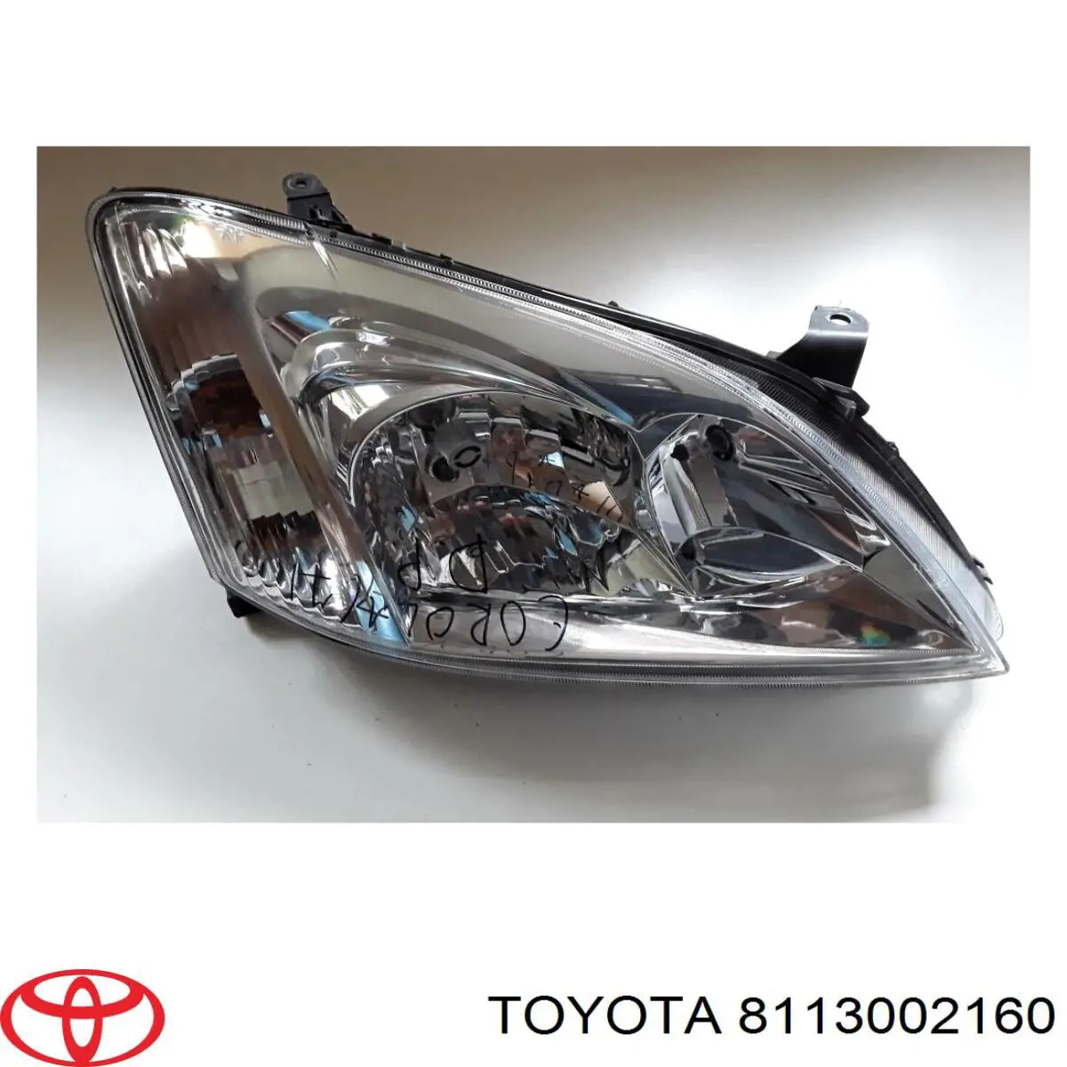 Фара передня права Toyota 21211D1RLDEM