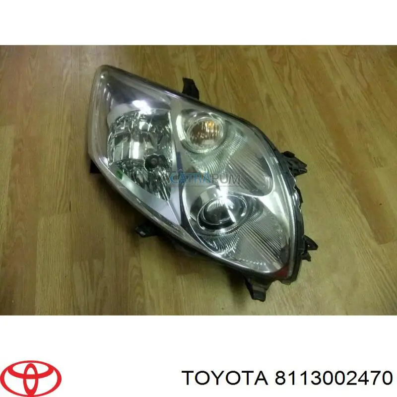 Фара права 8113002470 Toyota