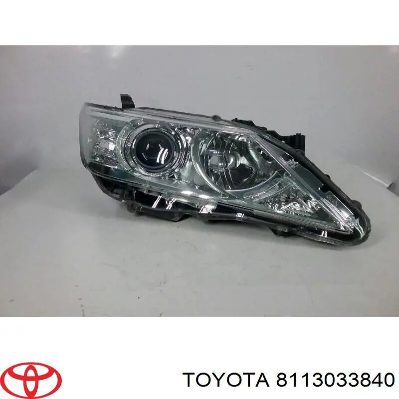 Основна фара - вставка Toyota 8113033840 ціна, від 117.54 USD