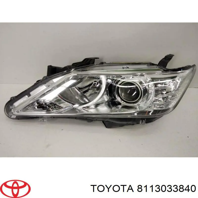 8113033840 Toyota Фара правая