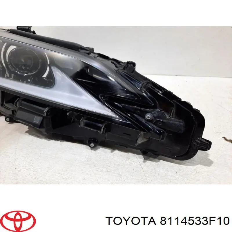 Фара правая Toyota 8114533F10 ціна, від 760.16 USD