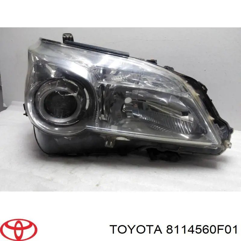 Фара права 8114560F01 Toyota