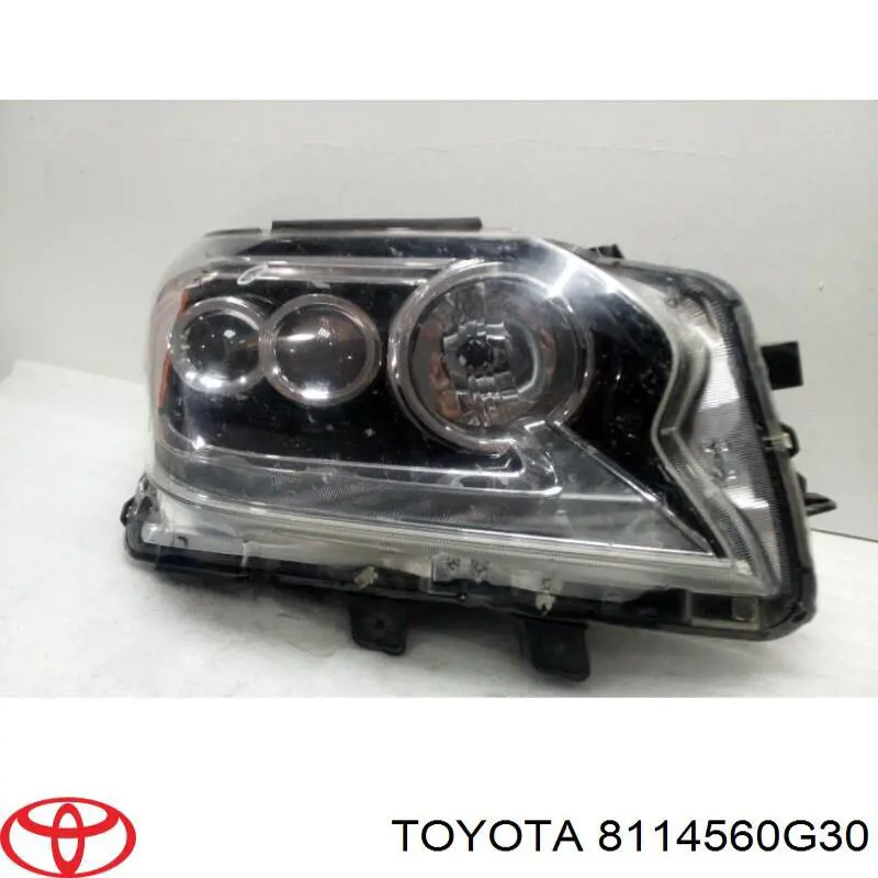 8114560G30 Toyota Основна фара - вставка