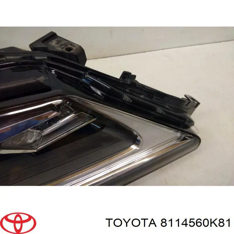 8114560K81 Toyota Фара правая