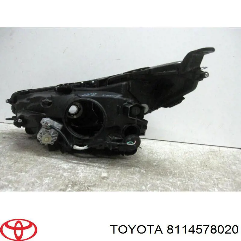 8114578020 Toyota Фара правая