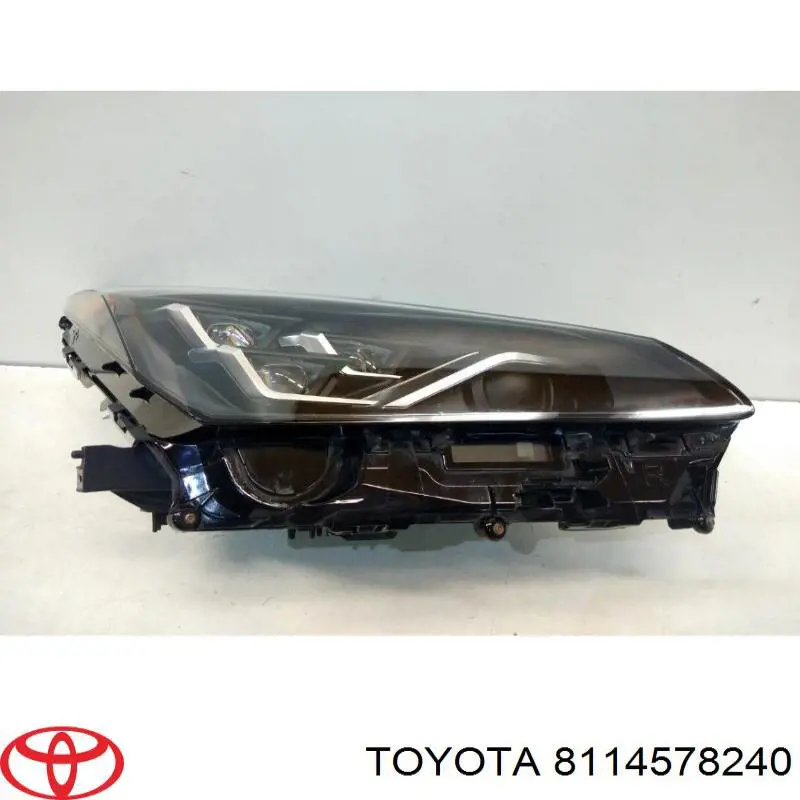 8114578240 Toyota Фара передня права