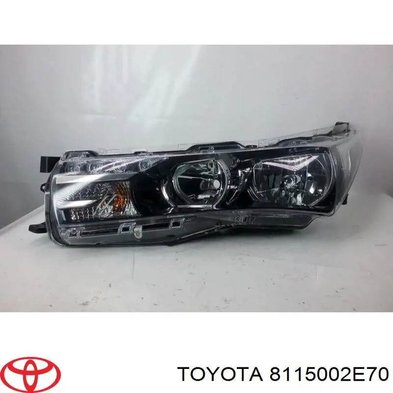 8115002E70 Toyota Фара дальнього світла в зборі
