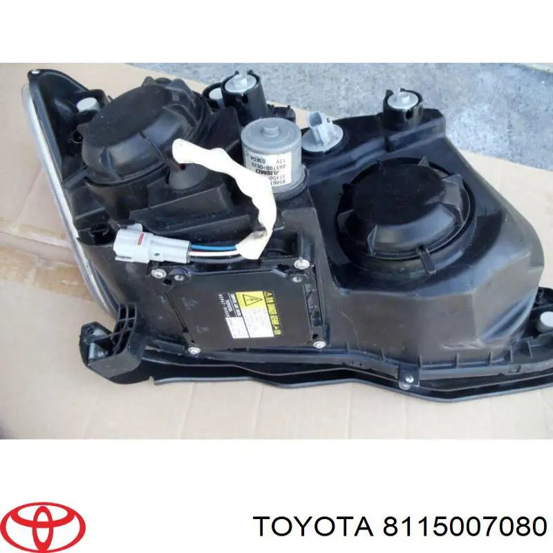 Фари Toyota 8115007080 ціна, від 444.41 USD