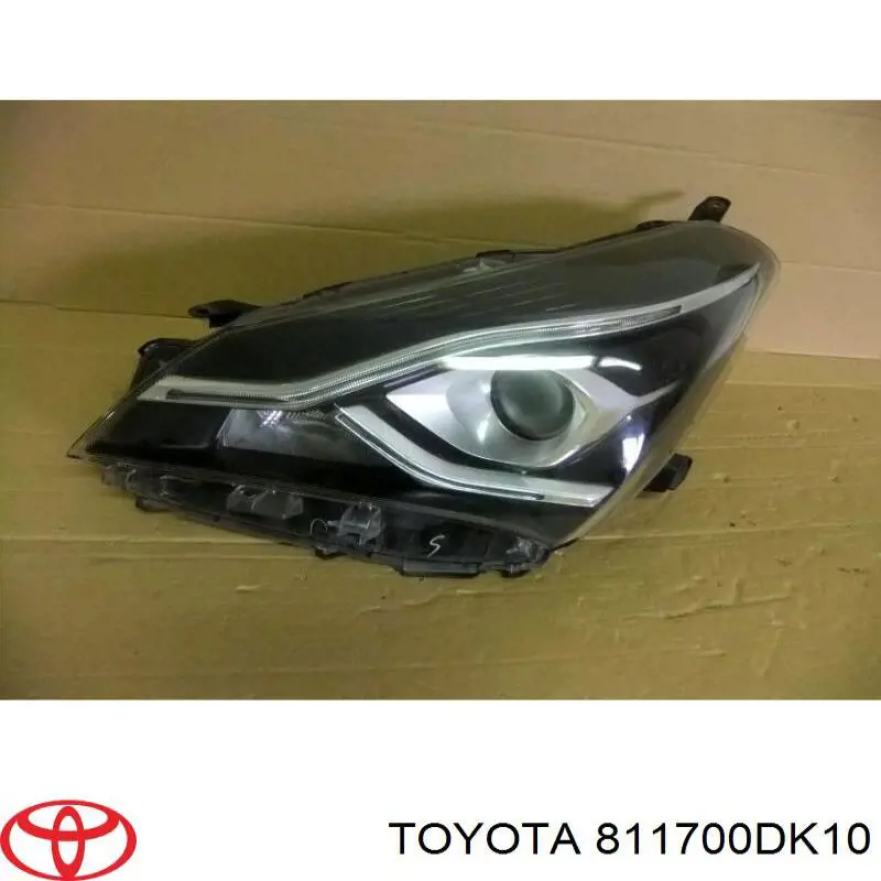Фари Toyota 811700DK10 ціна, від 348.63 USD
