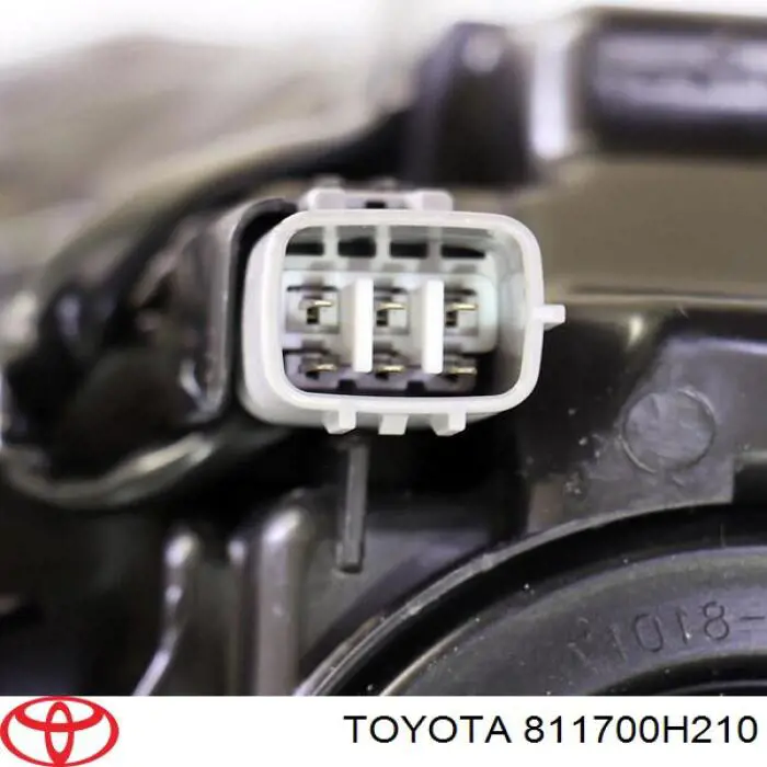 Блок фара ліва Toyota 811700H210 ціна, від 408.87 USD