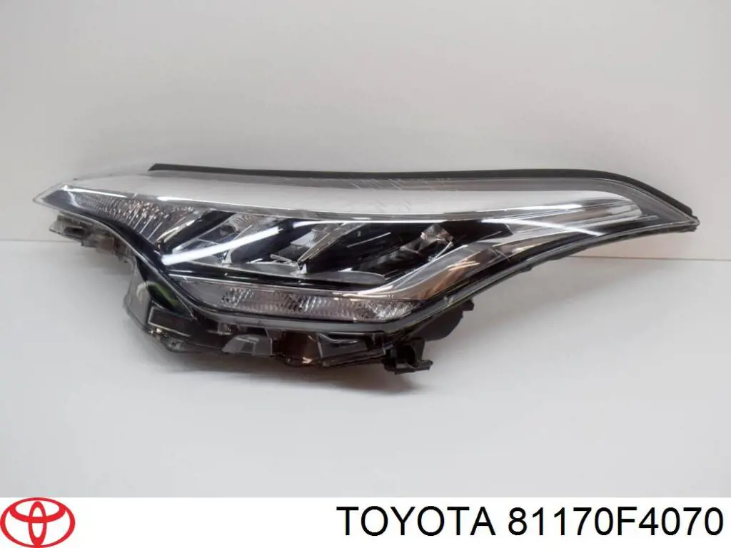 81170F4070 Toyota Фара дальнього світла в зборі