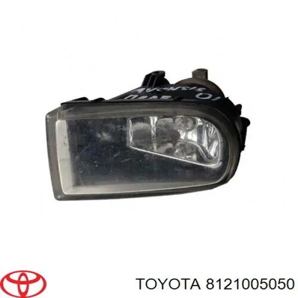 Протитуманка права Toyota 8121005050 ціна, від 62.74 USD