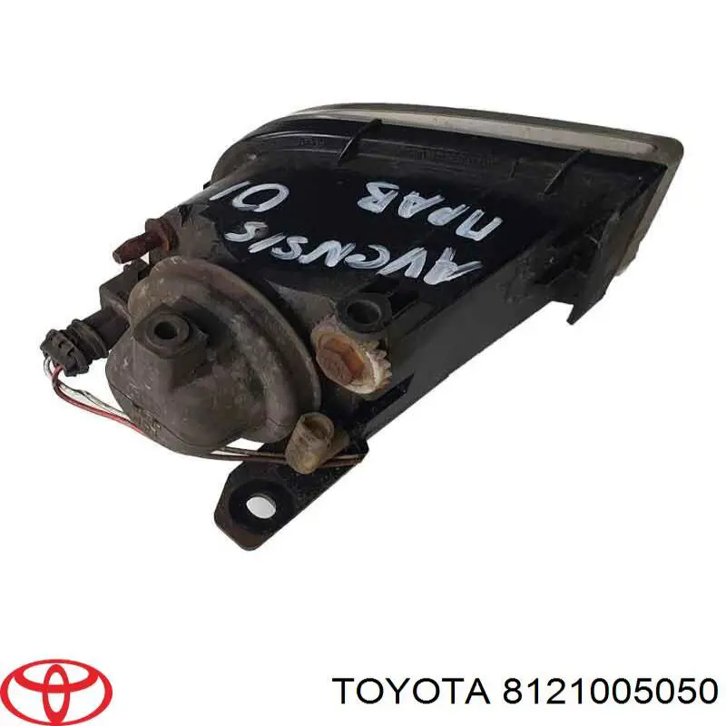 Фара протитуманна, права Toyota 8121005050