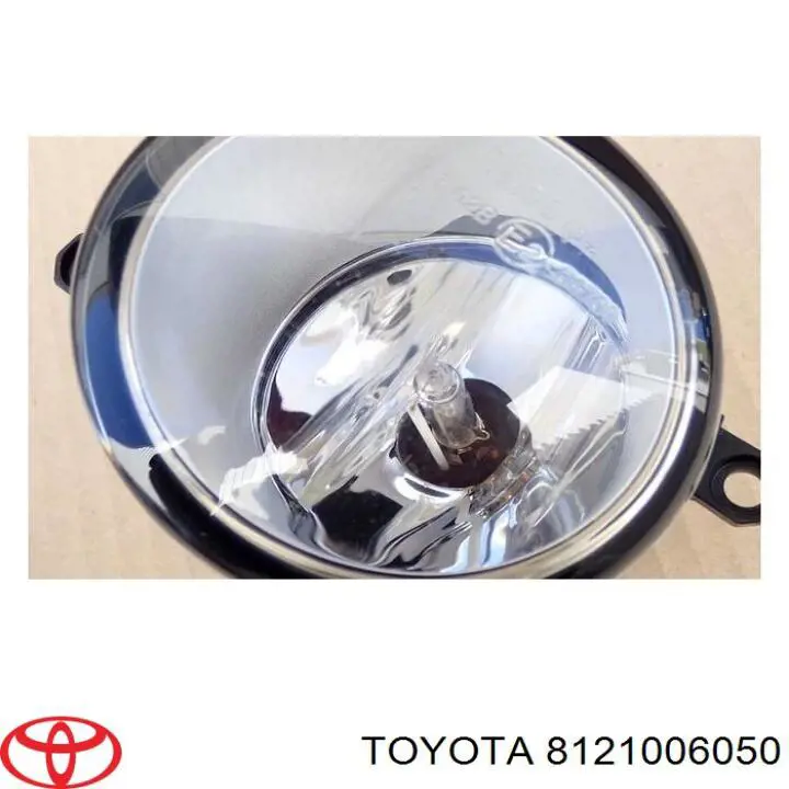 Купити 8121006050 Toyota 