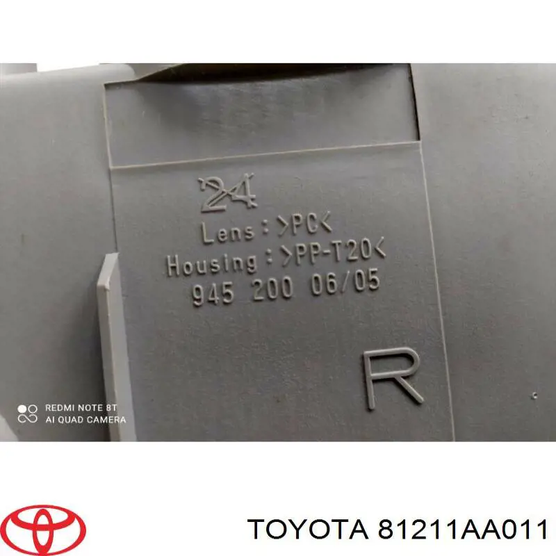 Фара протитуманна, права 81211AA011 Toyota