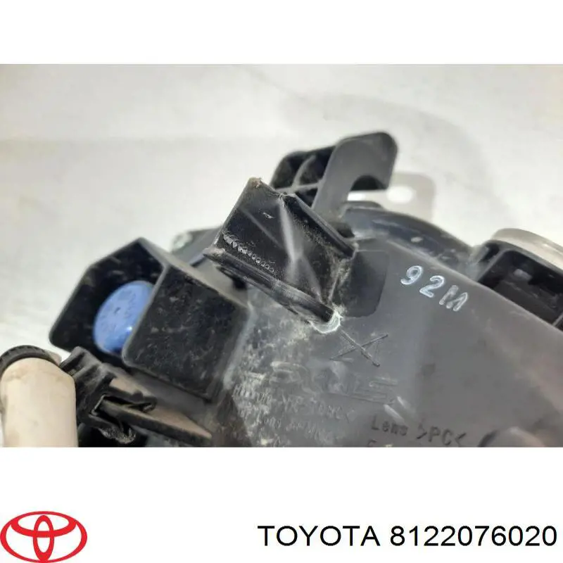 Туманка ліва Toyota 8122076020 ціна, від 316.73 USD