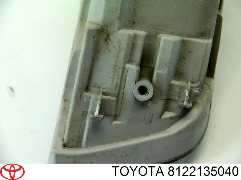Туманка ліва Toyota 8122135040 ціна, від  USD