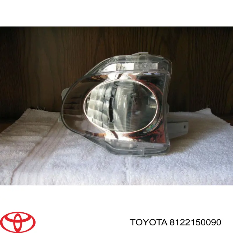 Купити 8122150090 Toyota Фара протитуманна, ліва
