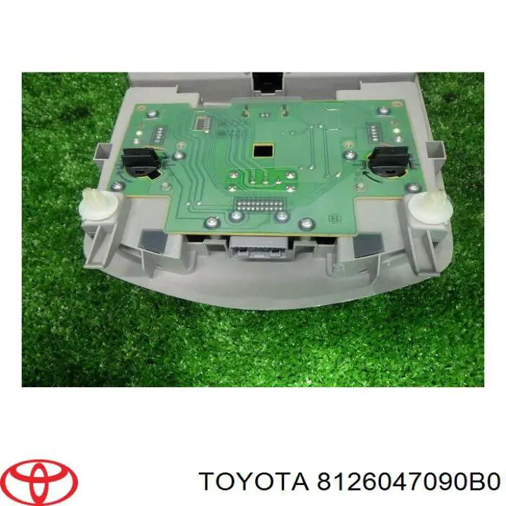 Плафон освітлення кабіни 8126047090B0 Toyota