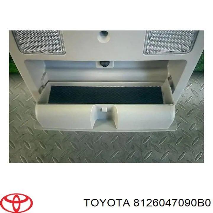 Лампочка освітлення салону Toyota 8126047090B0
