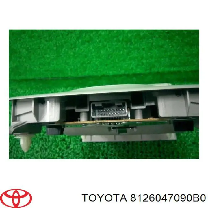 Плафон освітлення салону/кабіни Toyota 8126047090B0 ціна, від 12.67 USD