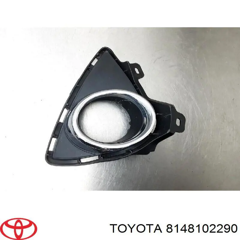 Заглушка протитуманки передньої правої Toyota 8148102290 ціна, від 29.14 USD