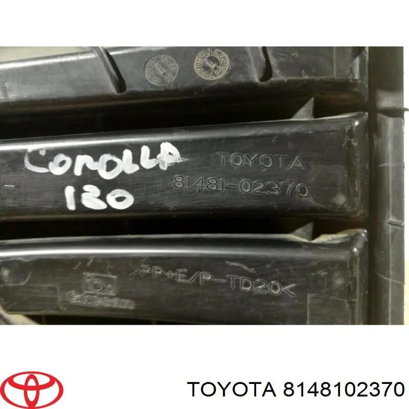 8148102370 Toyota Заглушка протитуманки передньої правої