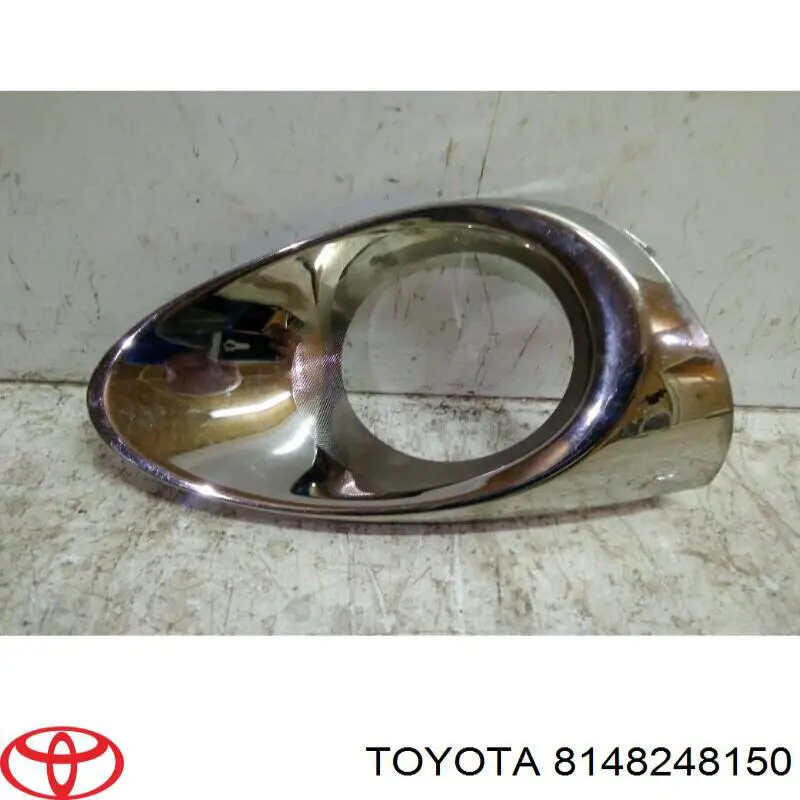 Ободок/окантовка фари протитуманної, лівий Toyota 8148248150 ціна, від 38.01 USD