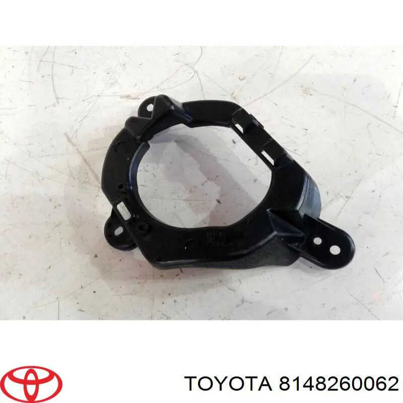 Кронштейн кріплення протитуманною фари, лівою Toyota 8148260062 ціна, від 38.01 USD