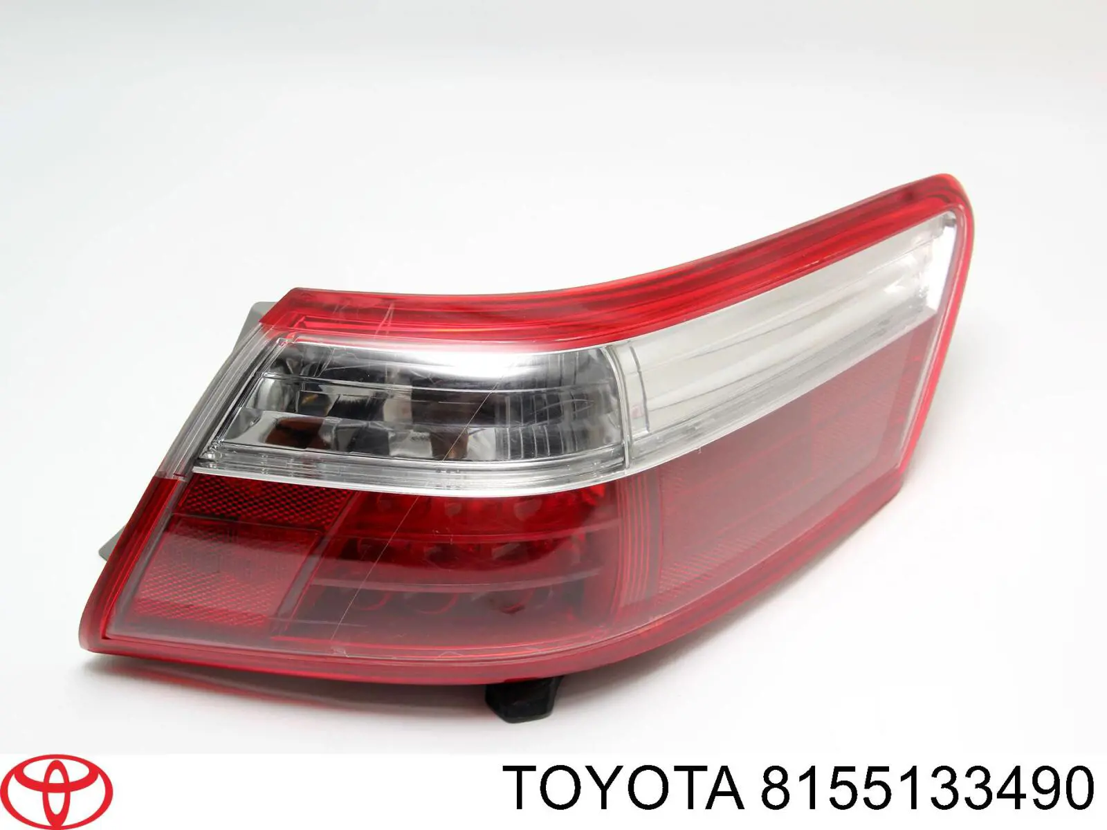Ліхтар задній правий Toyota Camry HYBRID (AHV40) (Тойота Камрі)