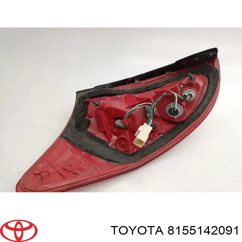 Ліхтар задній правий на Toyota RAV4 III A3