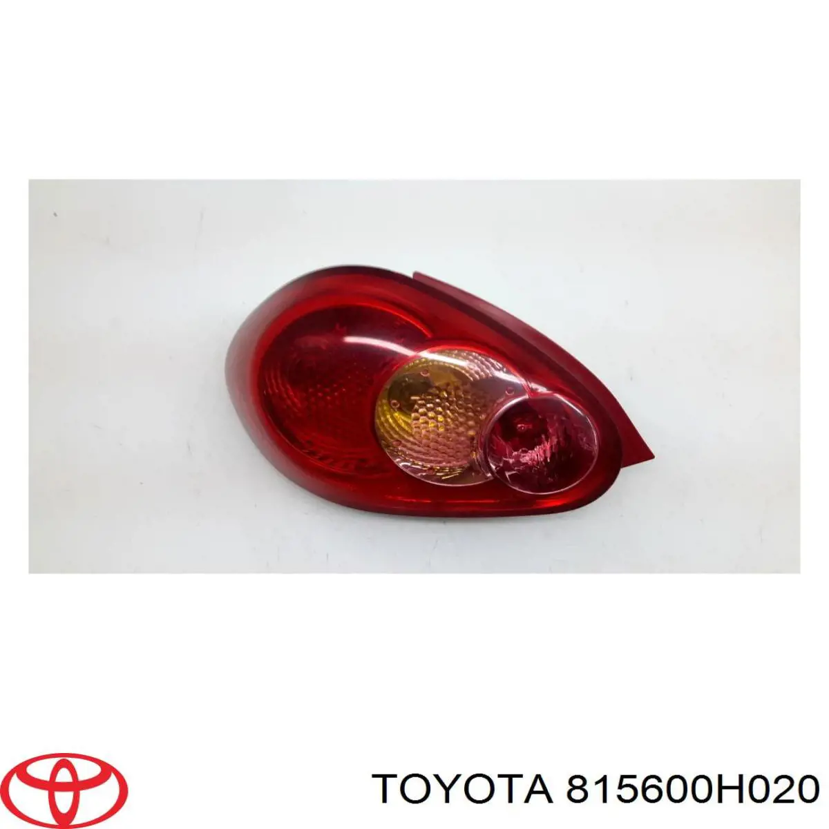 815600H020 Toyota Задня ліва фара