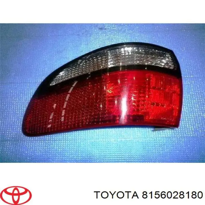  Ліхтар задній лівий, зовнішній Toyota Previa 