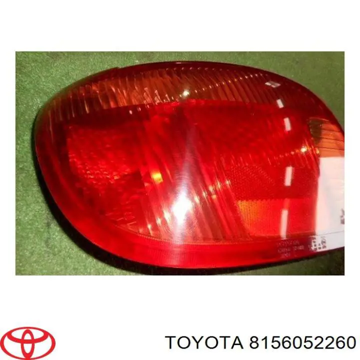 Купити 8156052260 Toyota Лівий стоп