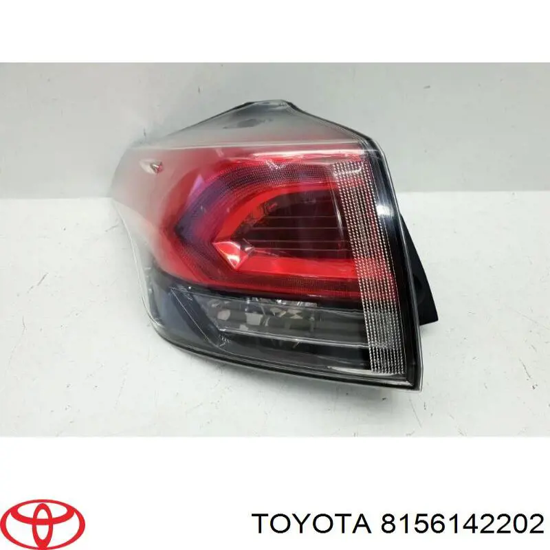 8156142202 Toyota Задній лівий зовнішній ліхтар