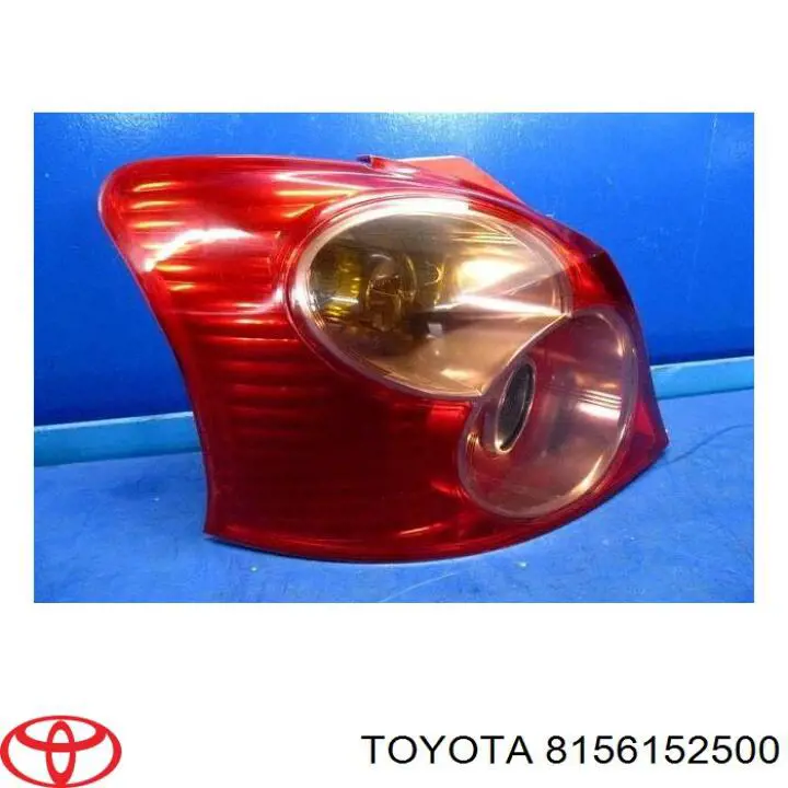 8156152500 Toyota ліхтар задній лівий