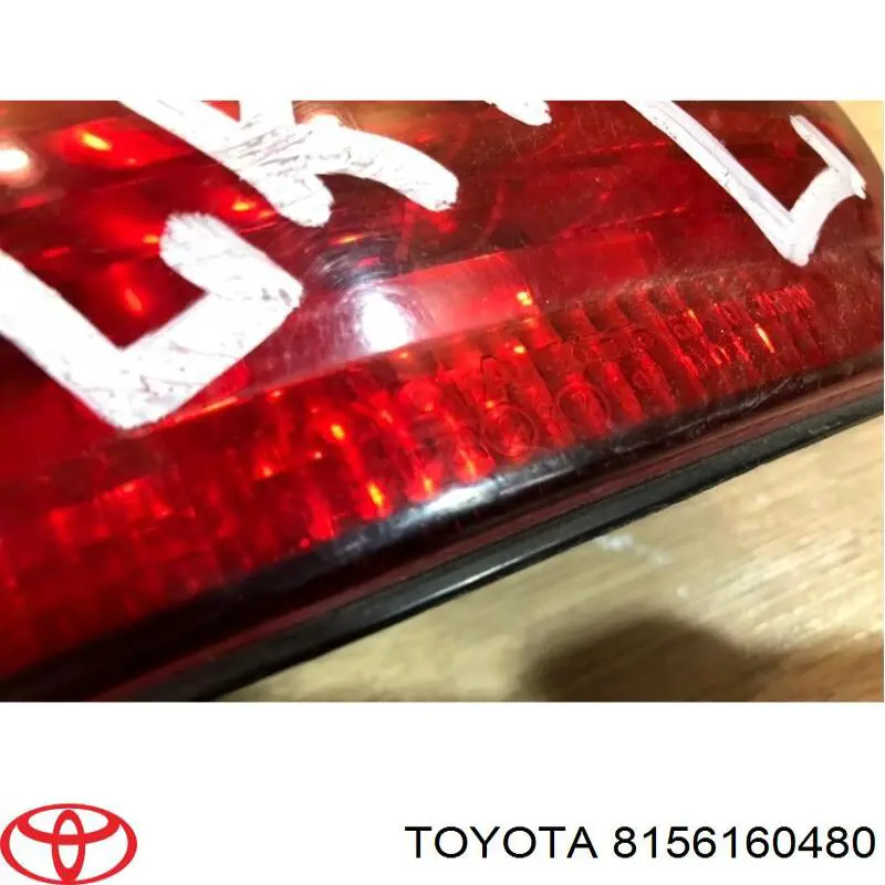 8156160480 Toyota ліхтар задній лівий, зовнішній